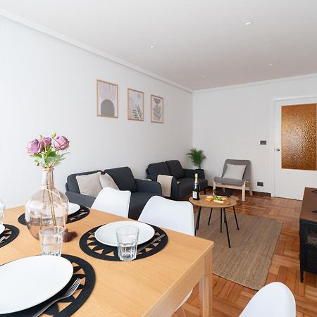 Amplia Vivienda Con Garaje Apartment Vigo Bagian luar foto