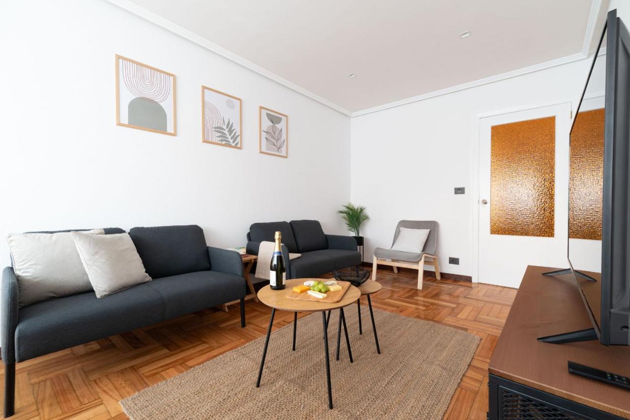 Amplia Vivienda Con Garaje Apartment Vigo Bagian luar foto
