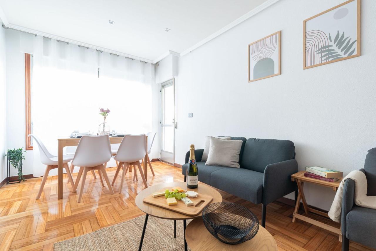 Amplia Vivienda Con Garaje Apartment Vigo Bagian luar foto