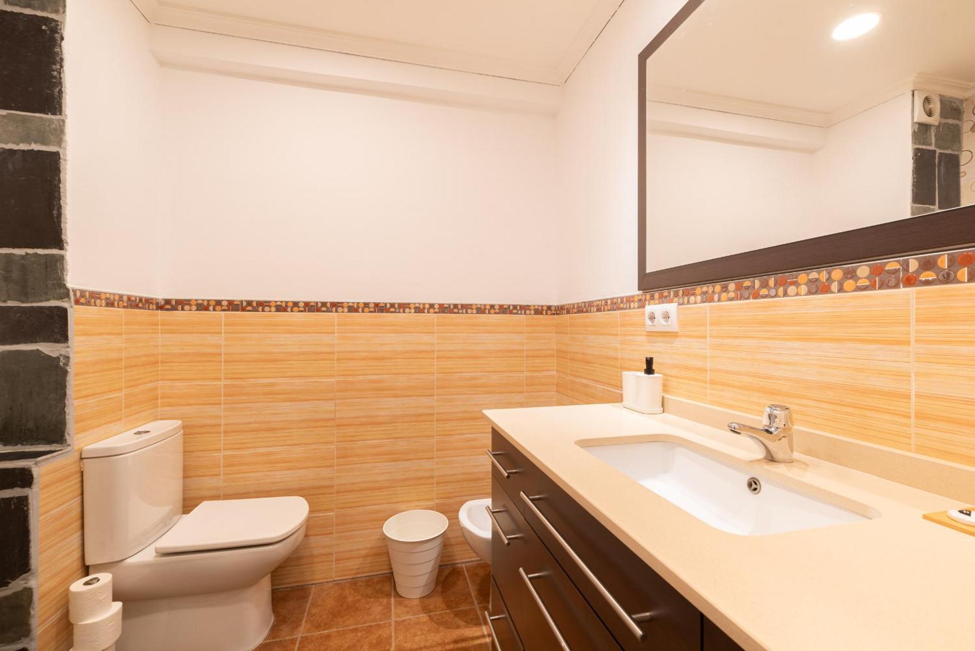 Amplia Vivienda Con Garaje Apartment Vigo Bagian luar foto