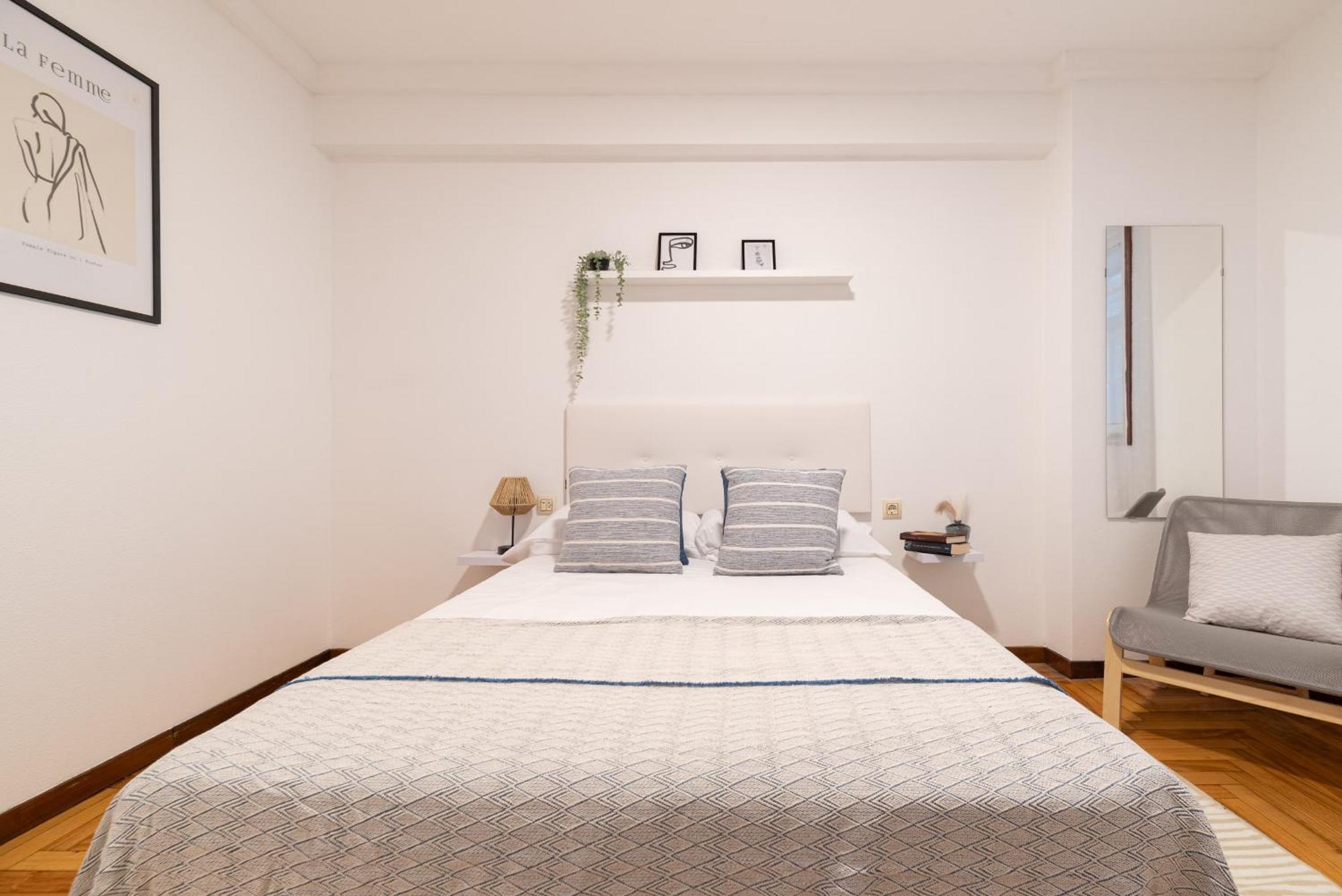Amplia Vivienda Con Garaje Apartment Vigo Bagian luar foto
